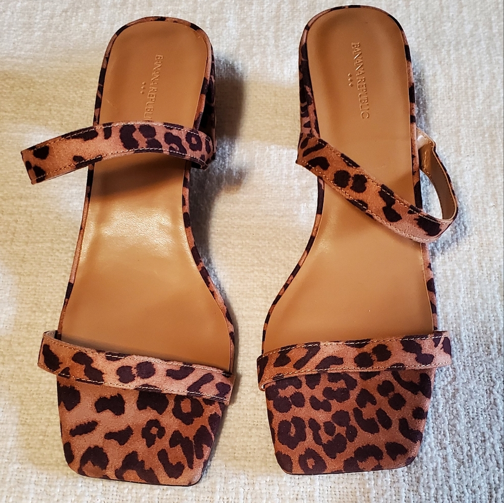 Banana Republic Cheetah Print Strappy Sandal Heels Size 9